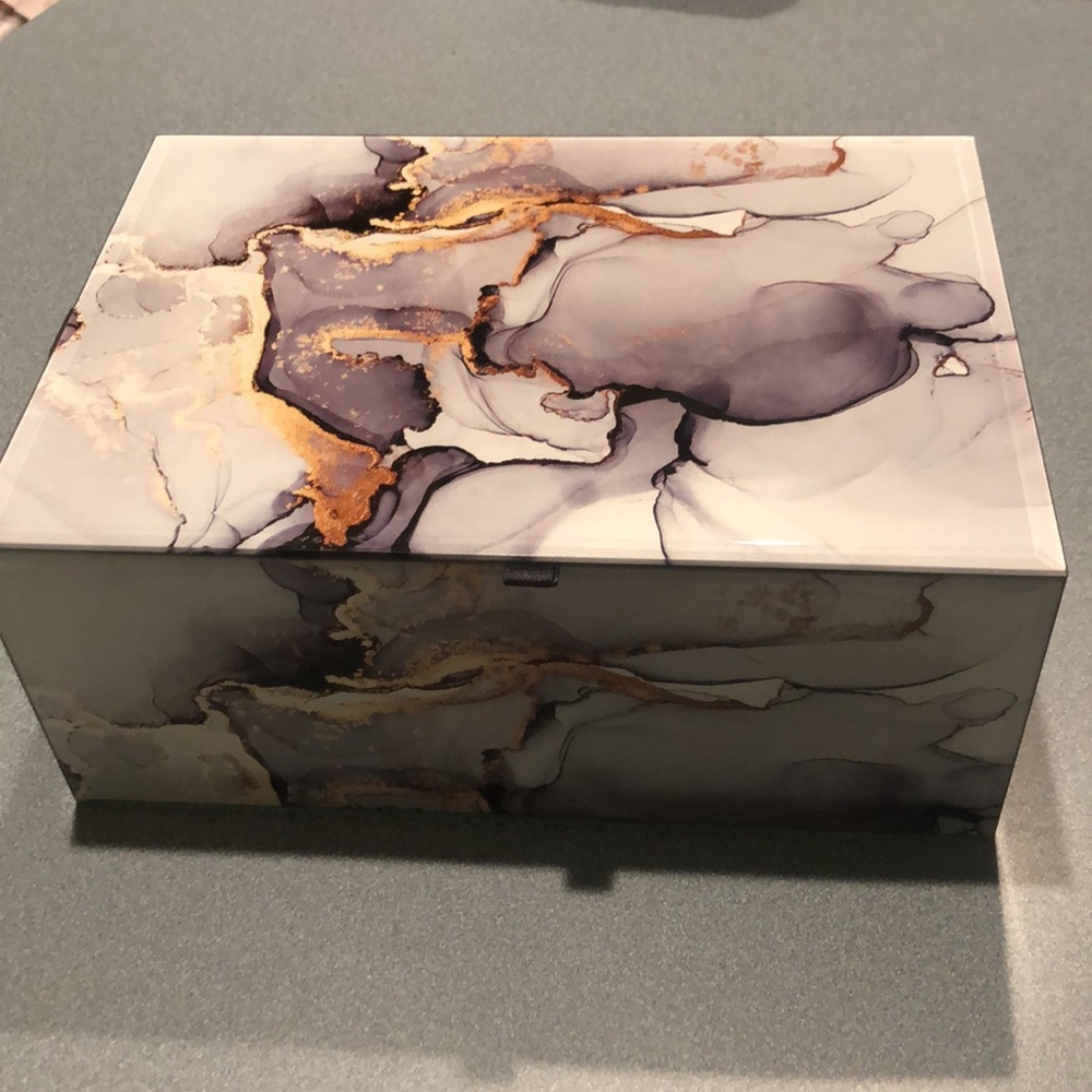 Jewelry Box - Picture 2 of 11